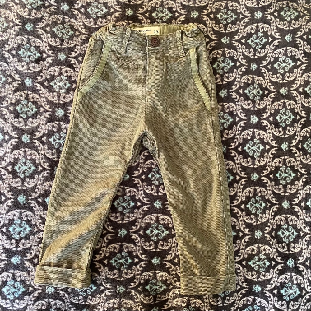 Abercrombie kids skinny Green Pants size 3/4.